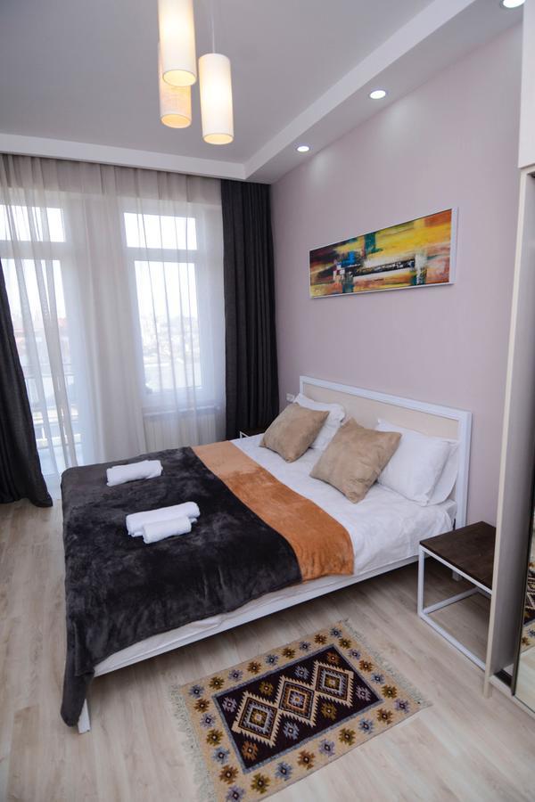 B-Lax Apartment Tbilisi Eksteriør bilde