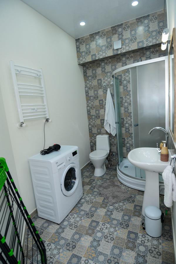 B-Lax Apartment Tbilisi Eksteriør bilde