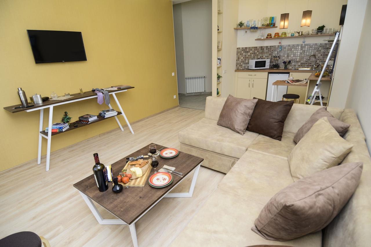 B-Lax Apartment Tbilisi Eksteriør bilde